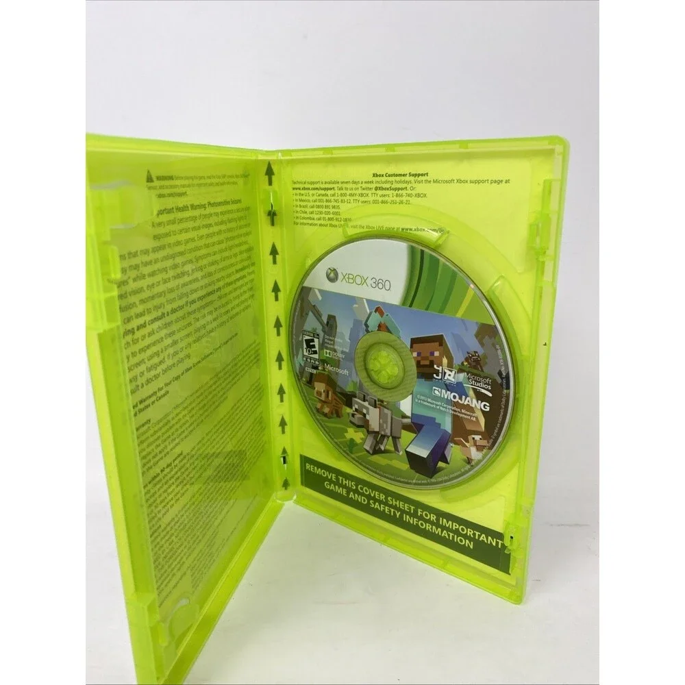 XBOX 360 Minecraft Game - Xbox 360 Edition - Explore Build Conquer Create Worlds